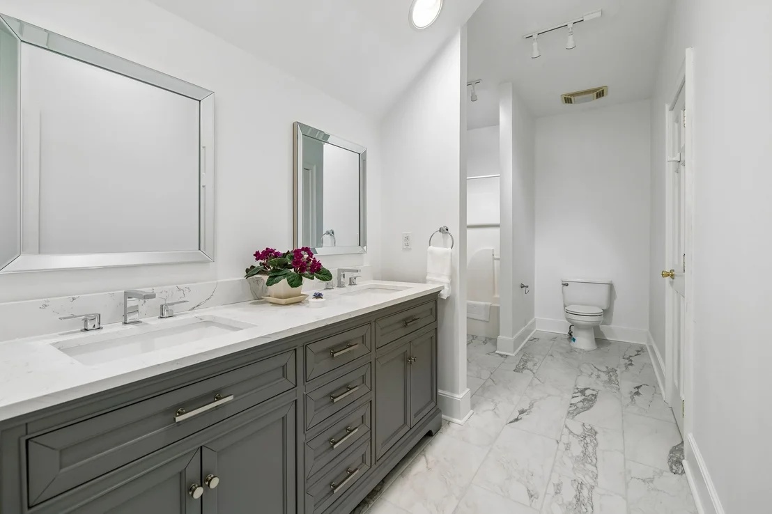 Photo of 108 Ewing Dr