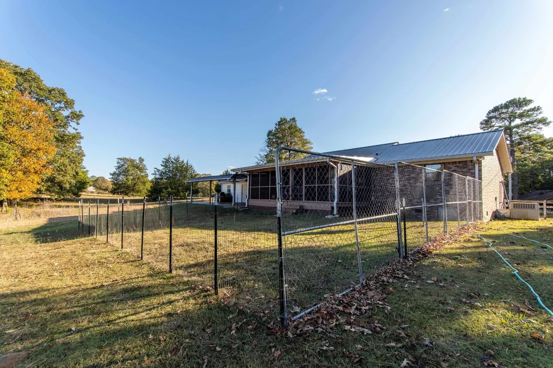 Photo of 205 RIDGE RD