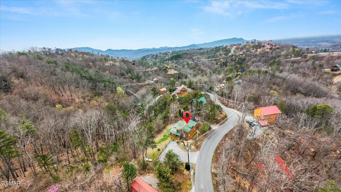 Photo of 2124 Windy Lane