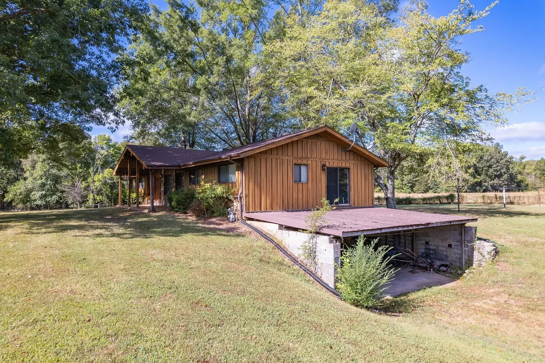 Photo of 2636 Roach Rd