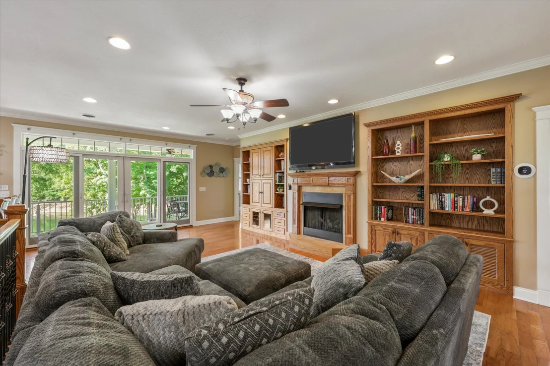 Photo of 2177 Riverview Dr