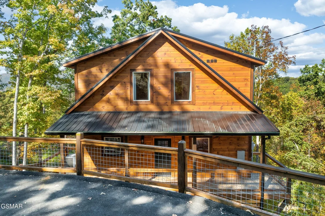 Photo of 2876 Pine Haven Drive