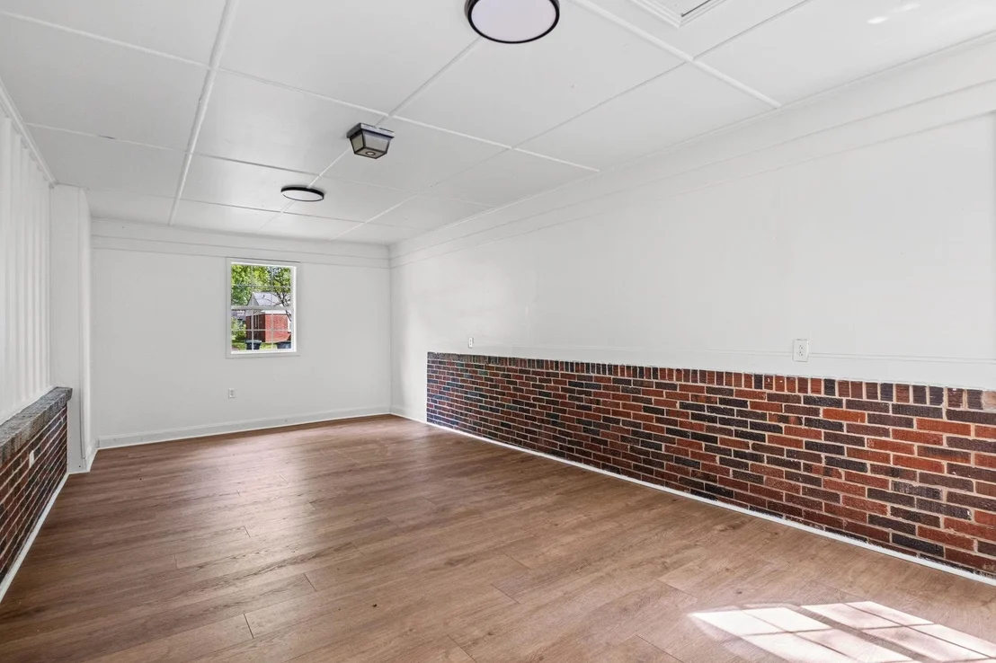 Photo of 4585 HELENE RD