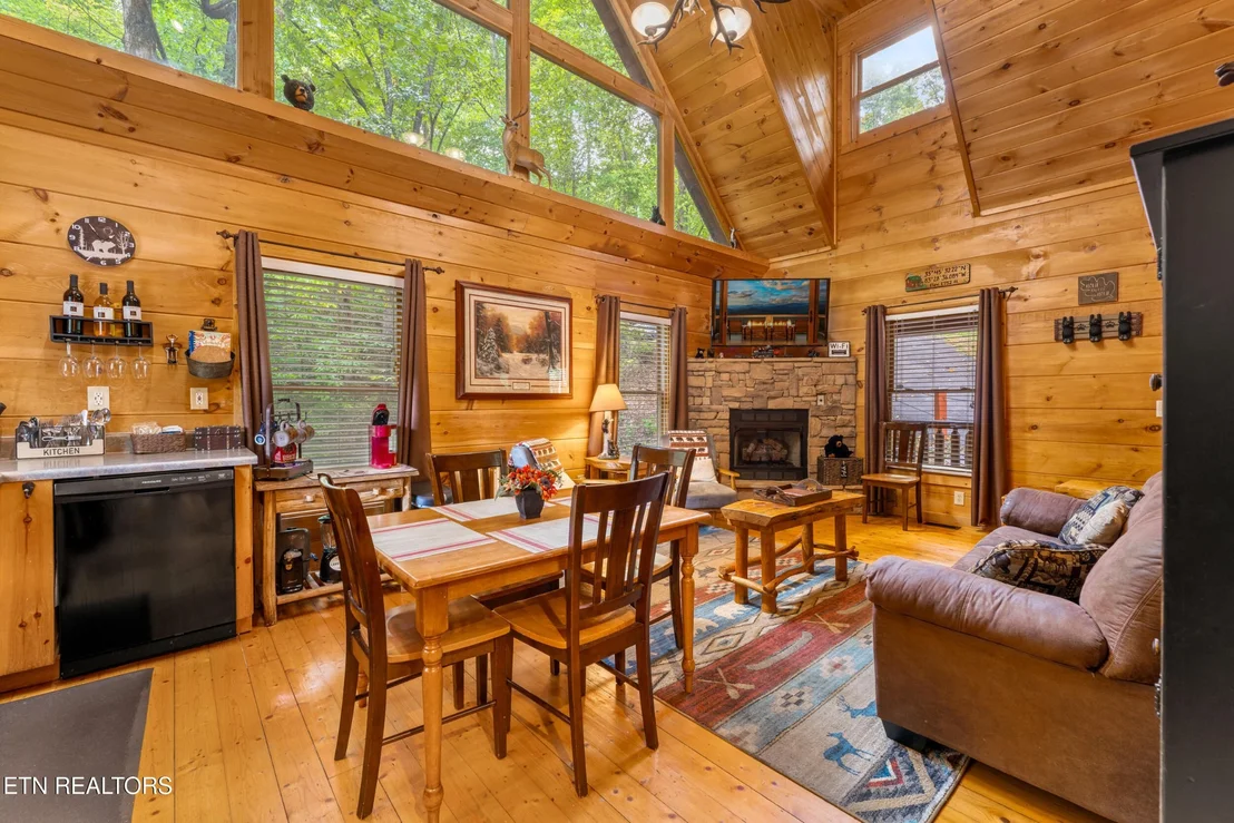 Photo of 2404 Balsam Circle