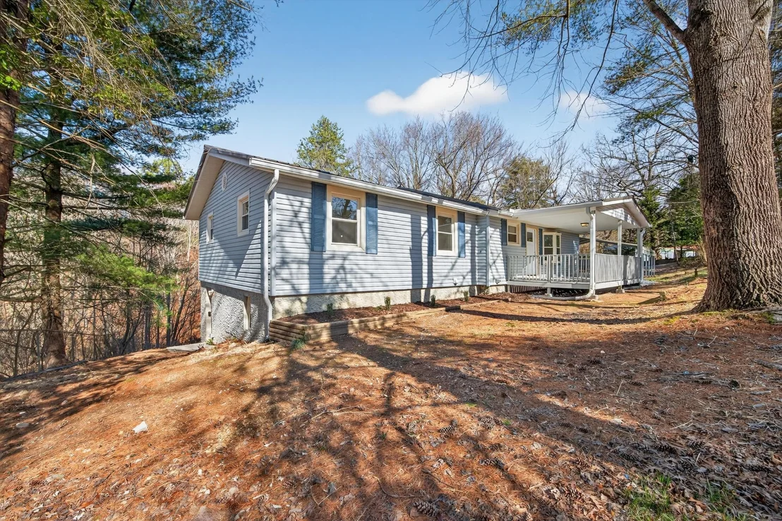 Photo of 86 West Drive