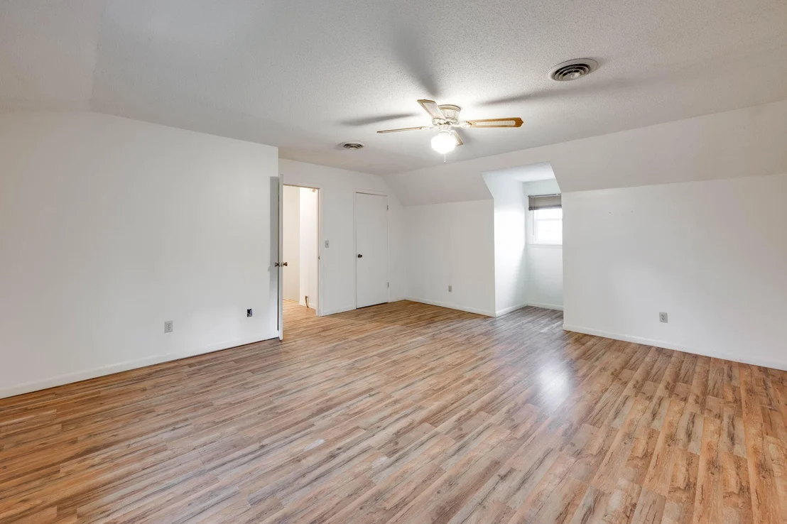 Photo of 102 Hobbs Ridge Road