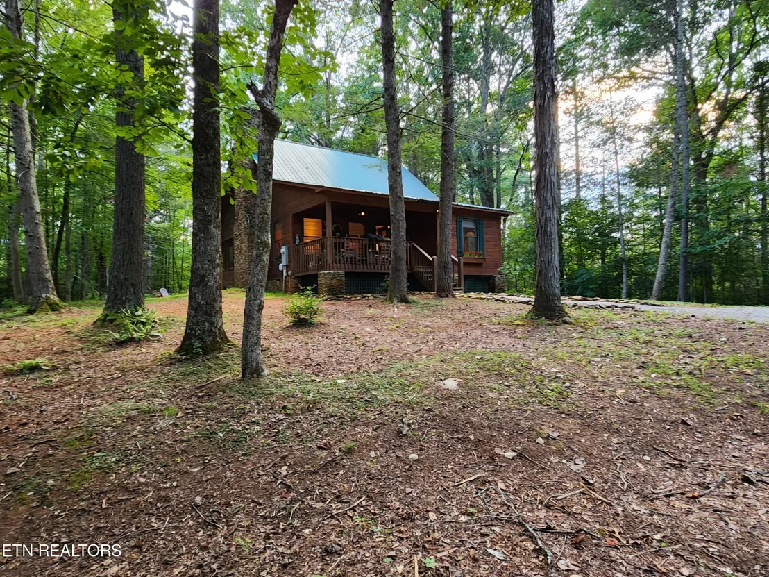 Photo of 417 Lawson Rd