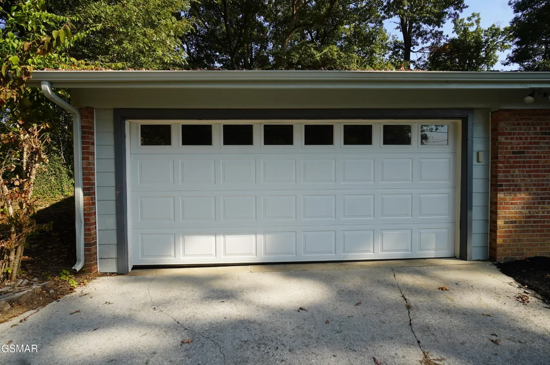 Photo of 564 Whippoorwill Drive