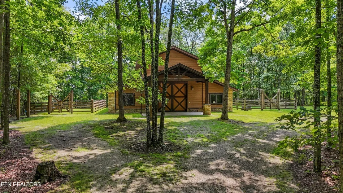 Photo of 993 Red Rock Rd
