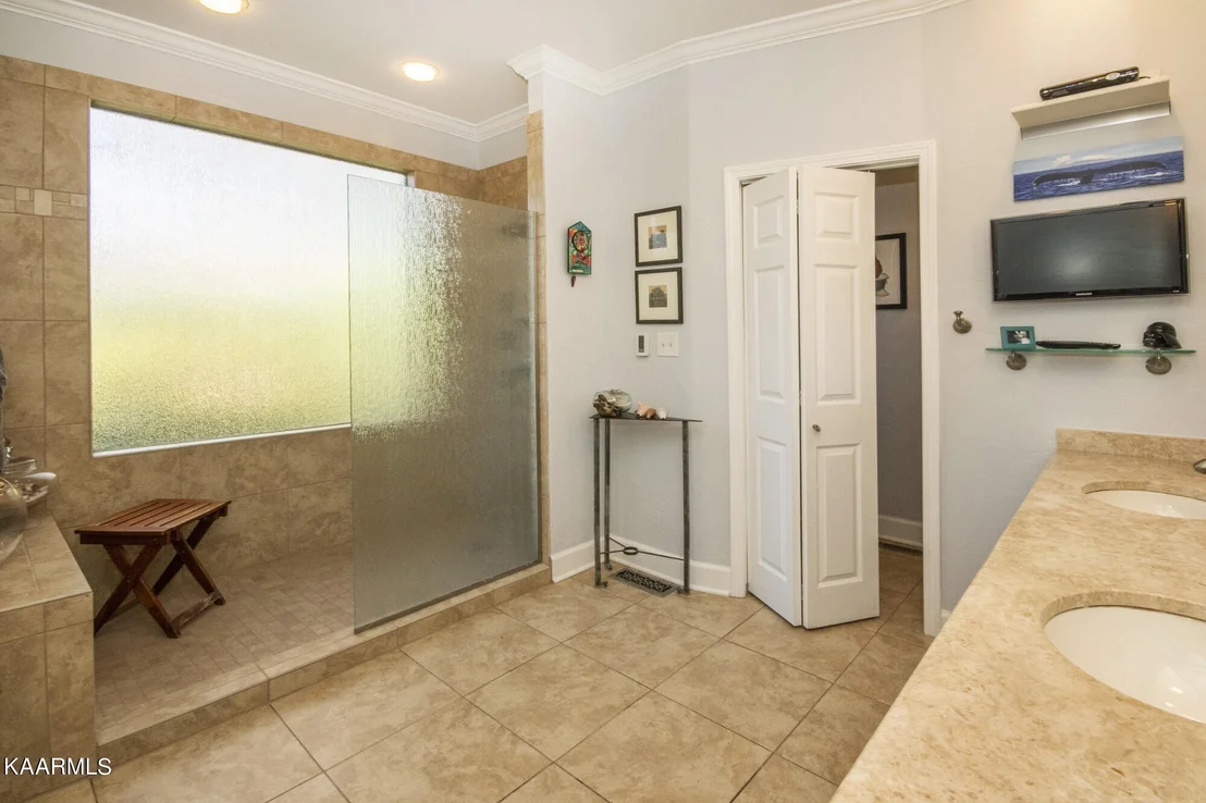 Photo of 845 Bennett Place