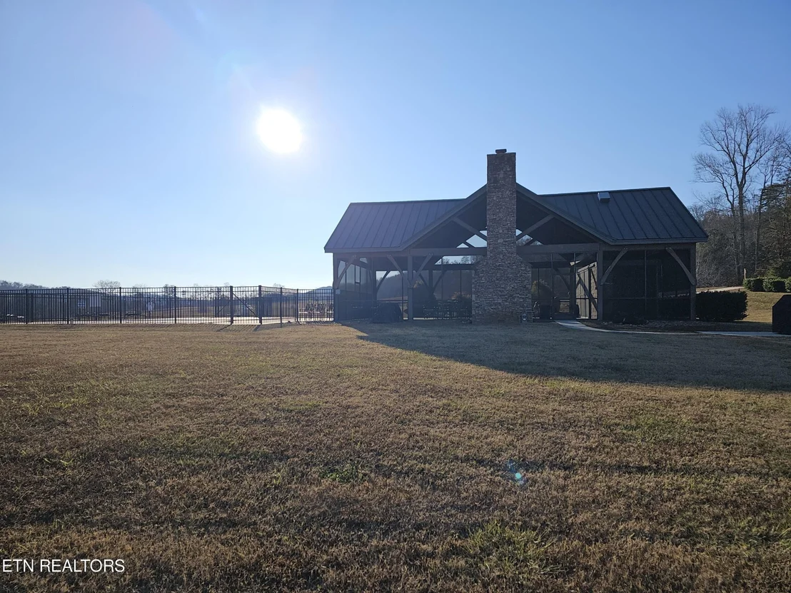 Photo of 332 Enclave Way