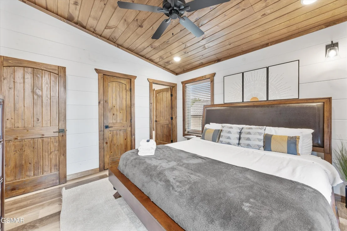 Photo of 411 Hatchet Way