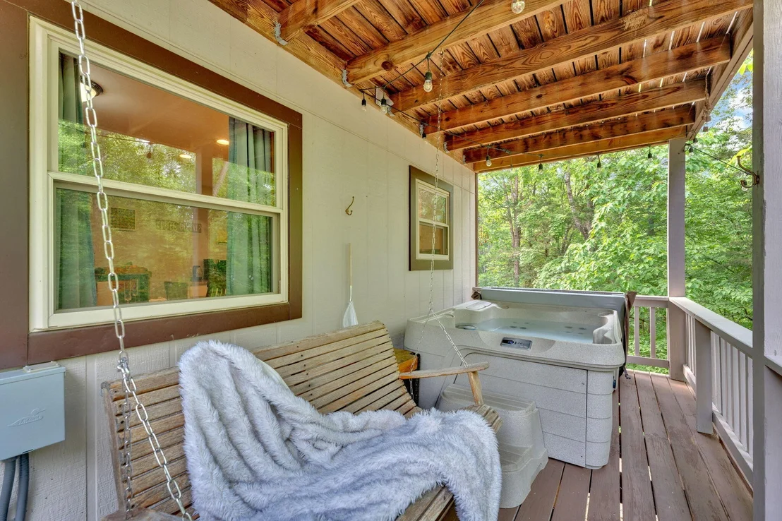 Photo of 930 Hideaway Hills Cir