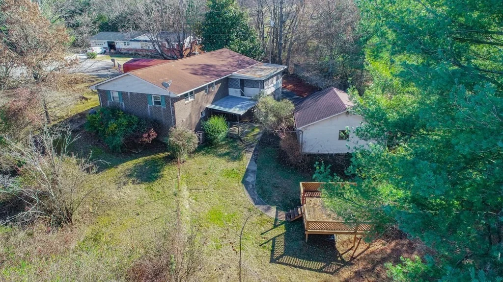 Photo of 475 Sequoyah Drive