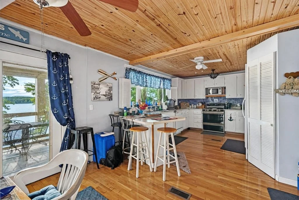 Photo of 774 Ridge Dr