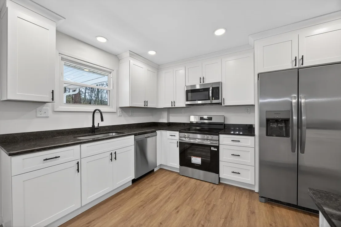 Photo of 86 West Drive