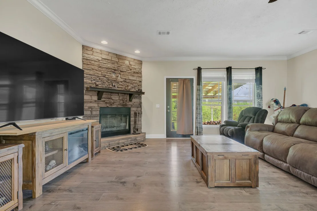 Photo of 520 Young Rd