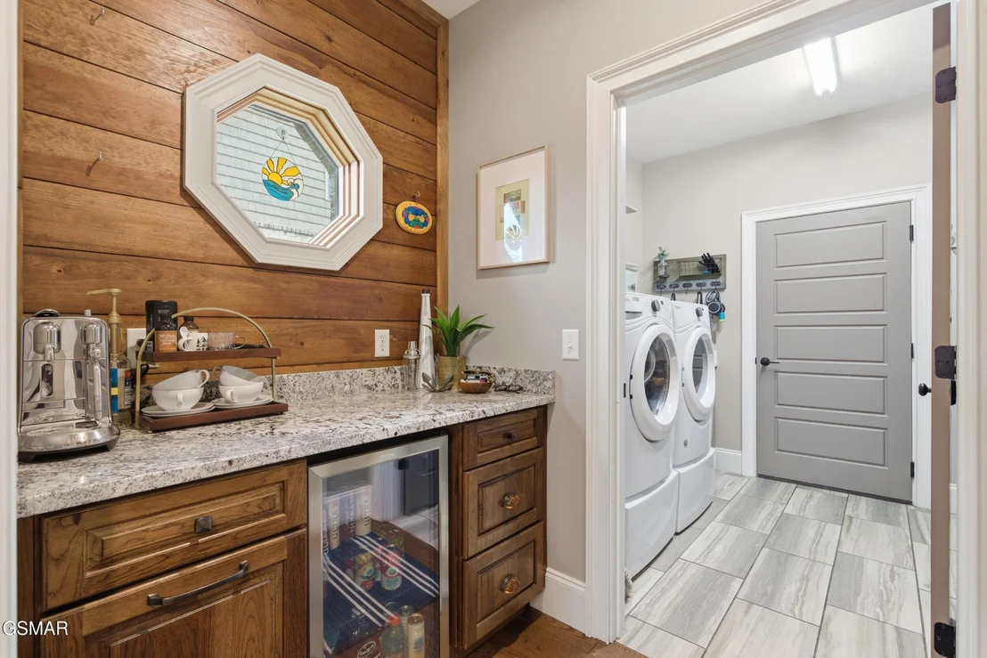 Photo of 701 Waters Edge