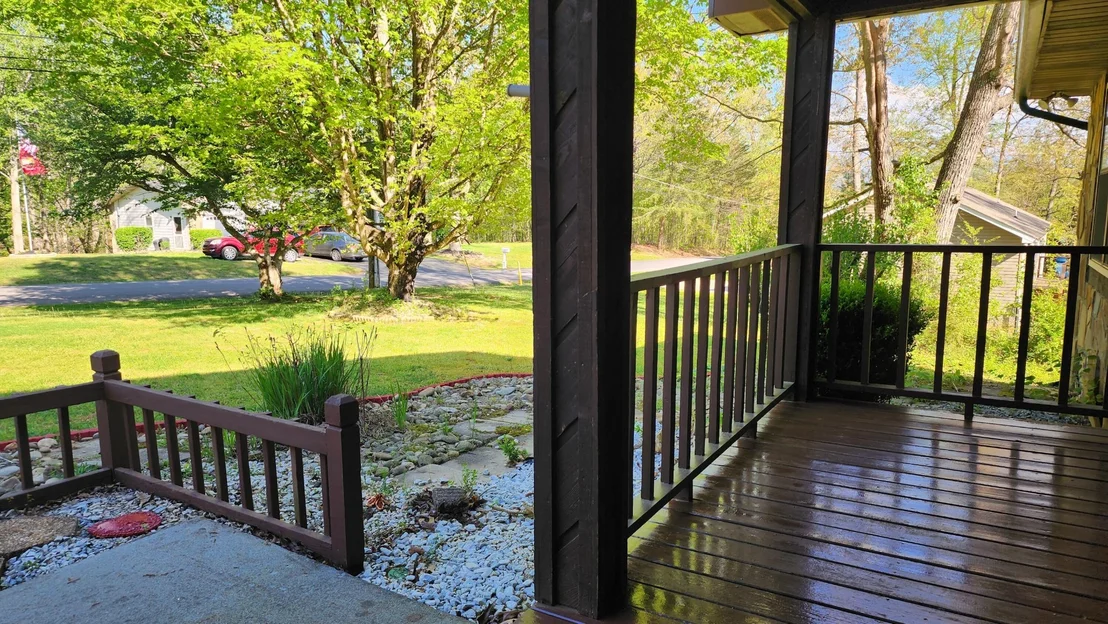 Photo of 2444 Amanda Ln