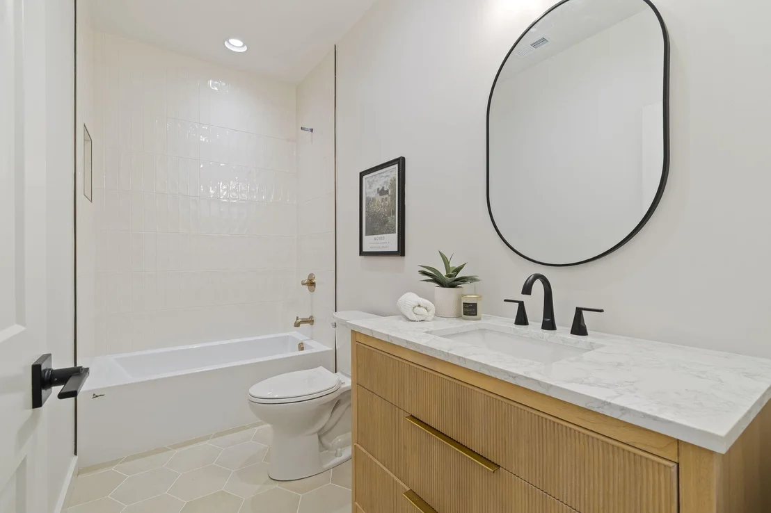 Photo of 824 Valley View Drive