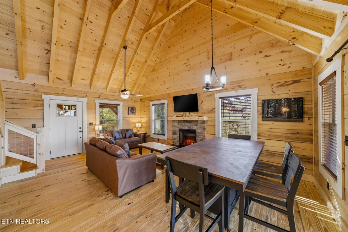 Photo of 586 Chickasaw Gap Way