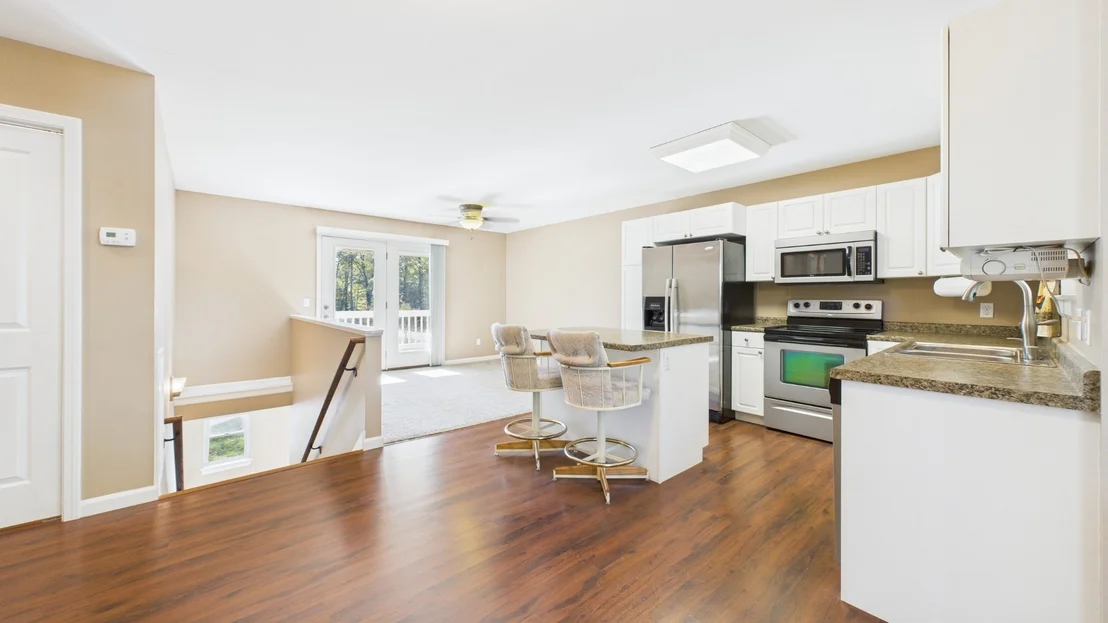 Photo of 138 Deepwood Dr