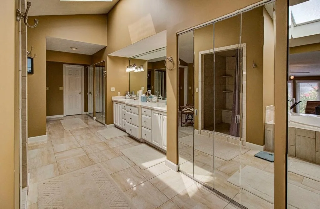 Photo of 351 Grandview Drive