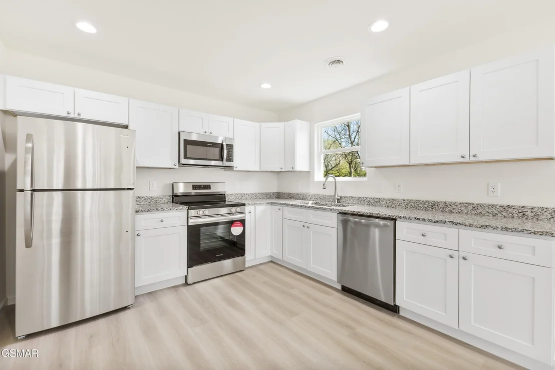 Photo of 212 Baylor Avenue