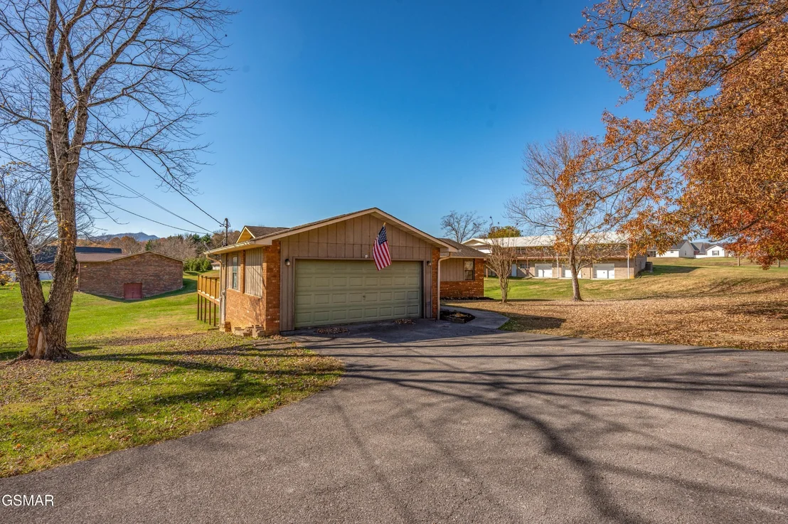 Photo of 1405 Cherokee Drive