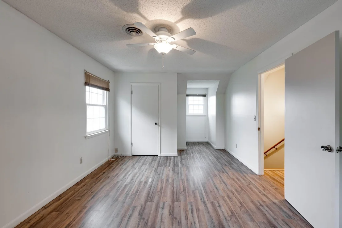 Photo of 102 Hobbs Ridge Road