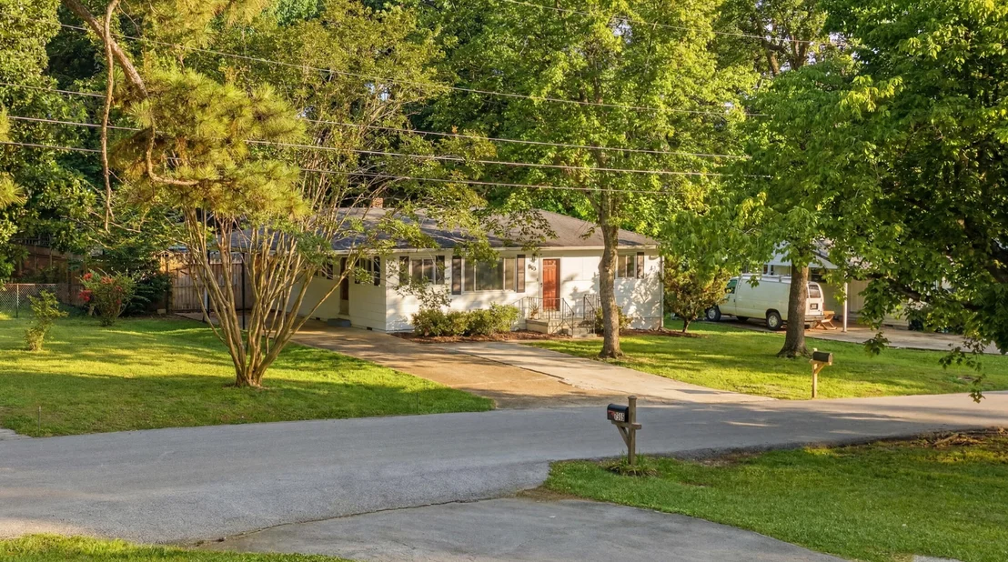 Photo of 8319 Oak Drive