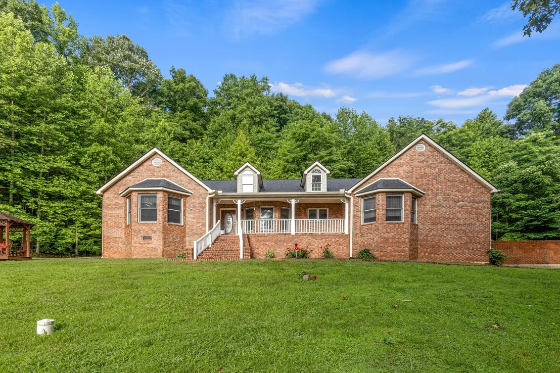 Photo of 3850 Stagecoach Road