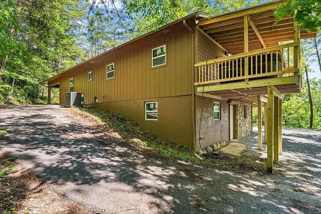 Photo of 2819 Pine Haven Drive