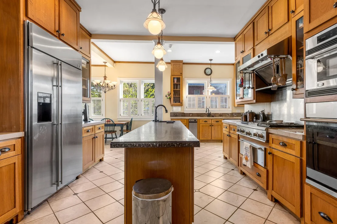 Photo of 46 N Crest Road