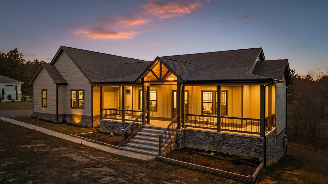 Photo of 2323 River Bluffs Drive