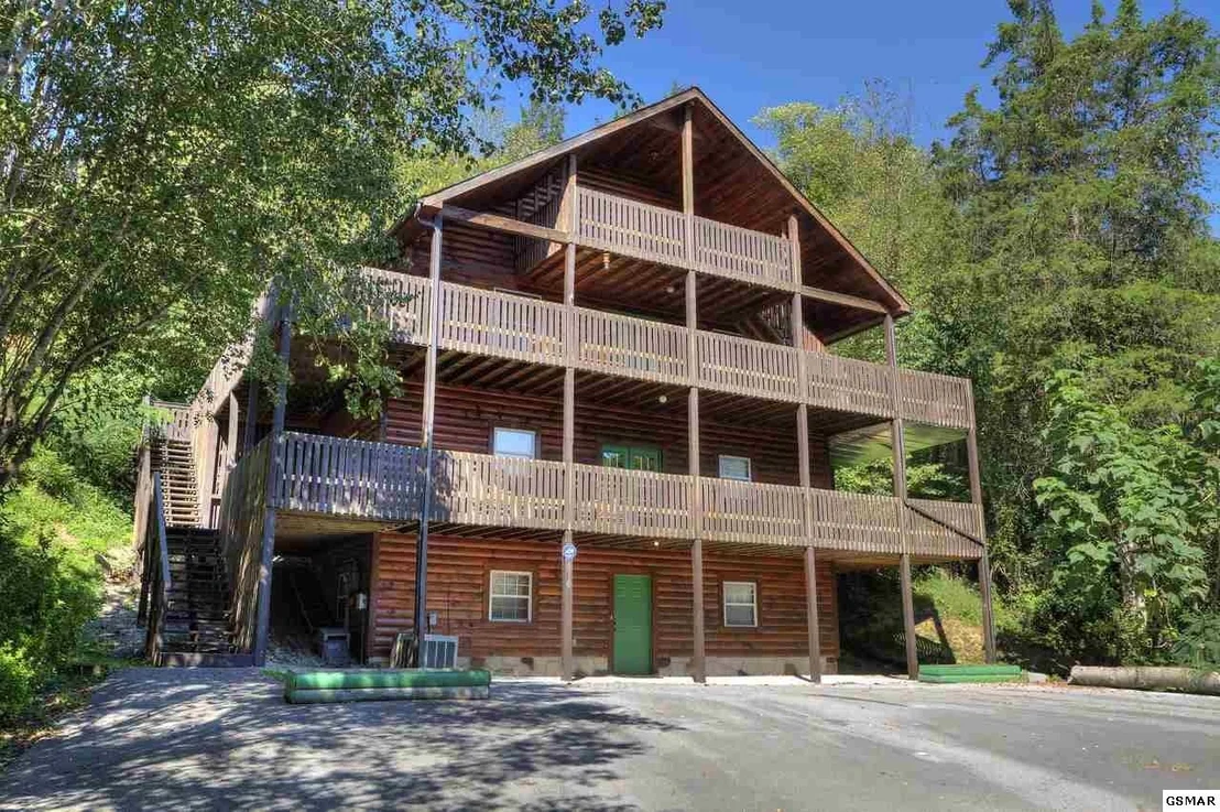 Photo of 414 Hideaway Ridge Circle