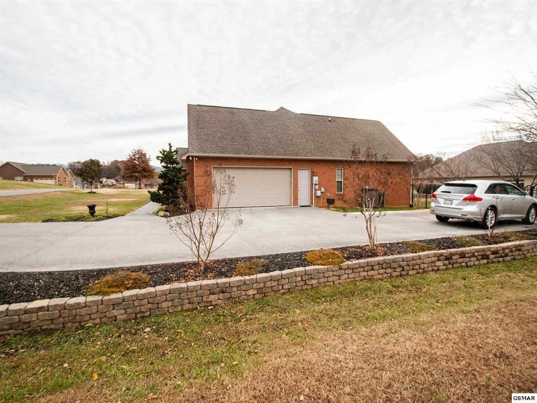 Photo of 1610 Mckinley View Boulevard