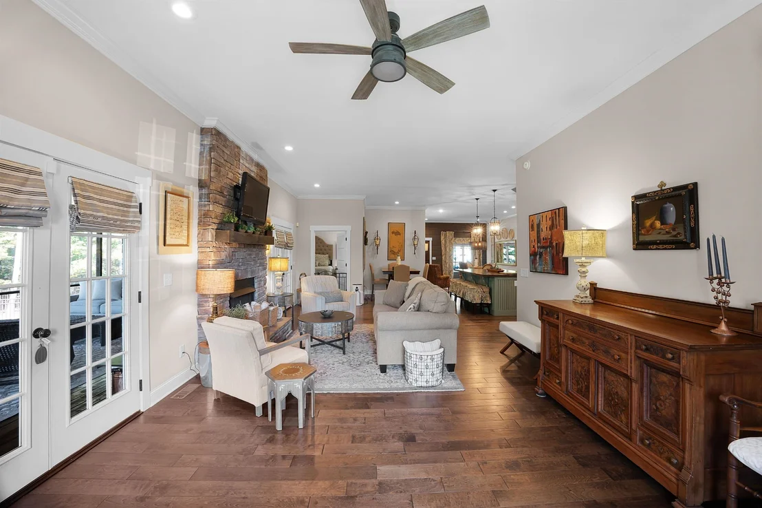 Photo of 615 BLUE HERON PT