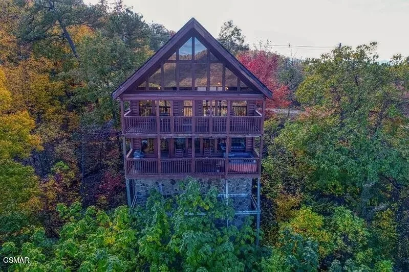 Photo of 2131 Windy Lane