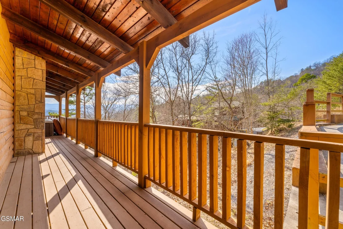 Photo of 1910 E Mountain View Way