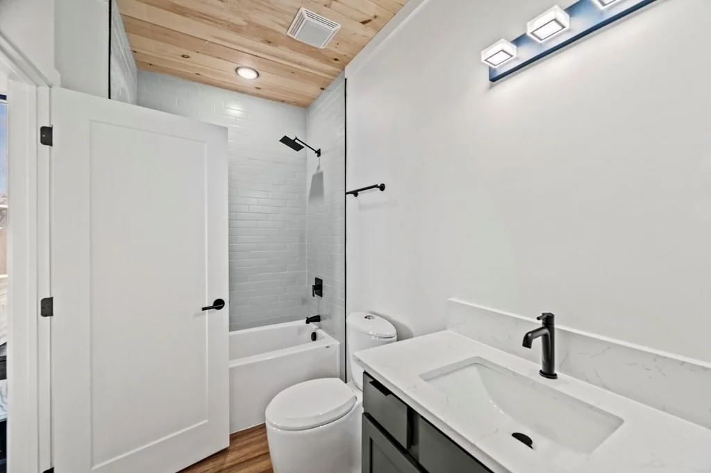 Photo of 414 Compass Point Way