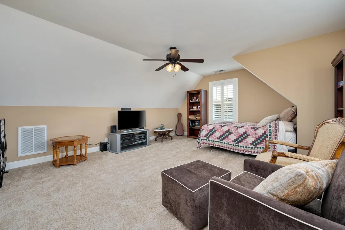 Photo of 2915 June Bug Dr