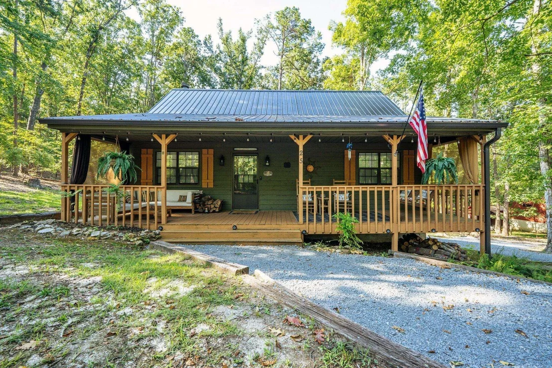 Photo of 25 PICKWICK WOODS CV