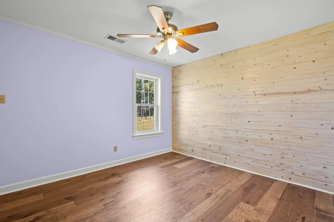 Photo of 371 BRIERHEDGE RD