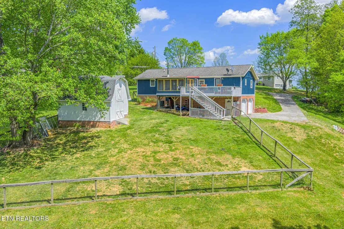 Photo of 7809 Griffith Rd