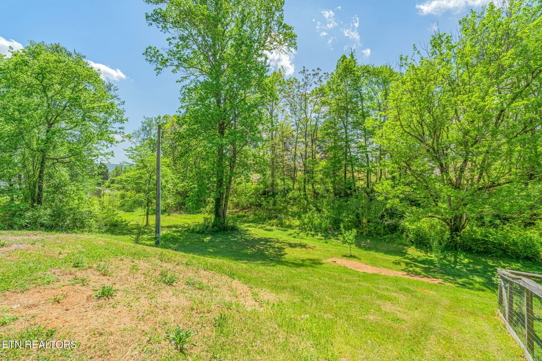 Photo of 7809 Griffith Rd