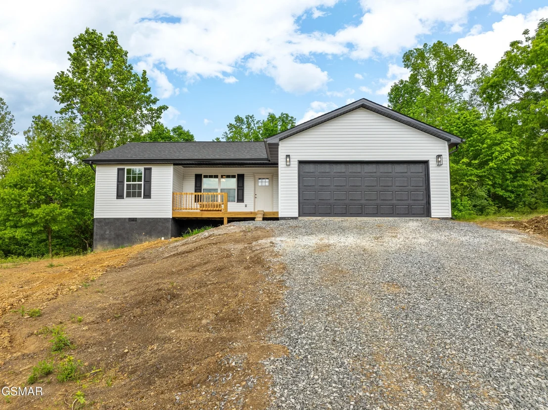 Photo of 1033 Cedar Ln