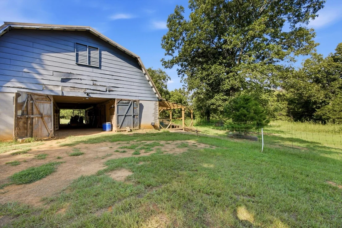 Photo of 965 Lofton Lane