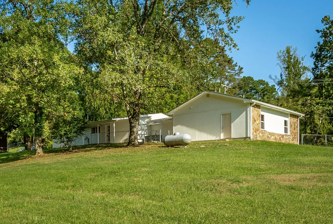 Photo of 10086 Standifer Gap Road