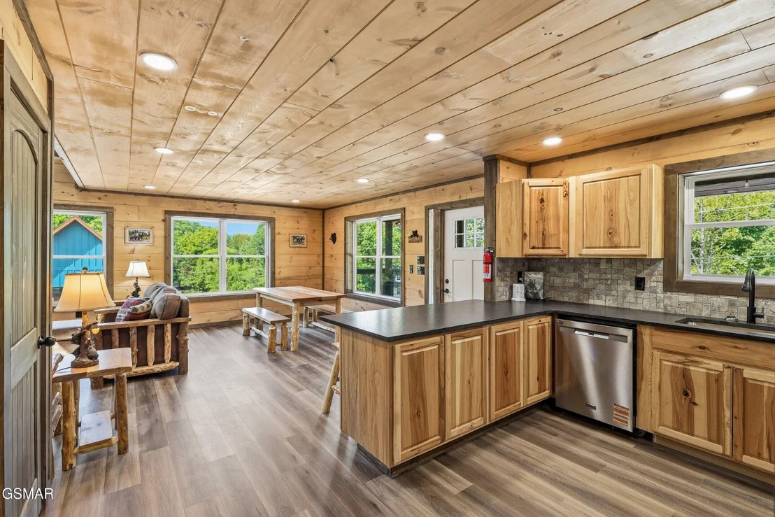 Photo of 606 Cedar Road